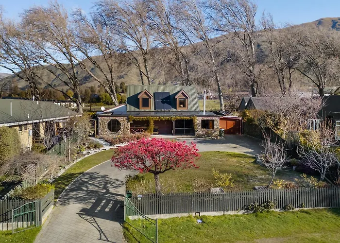 4br - Walk To That Tree &